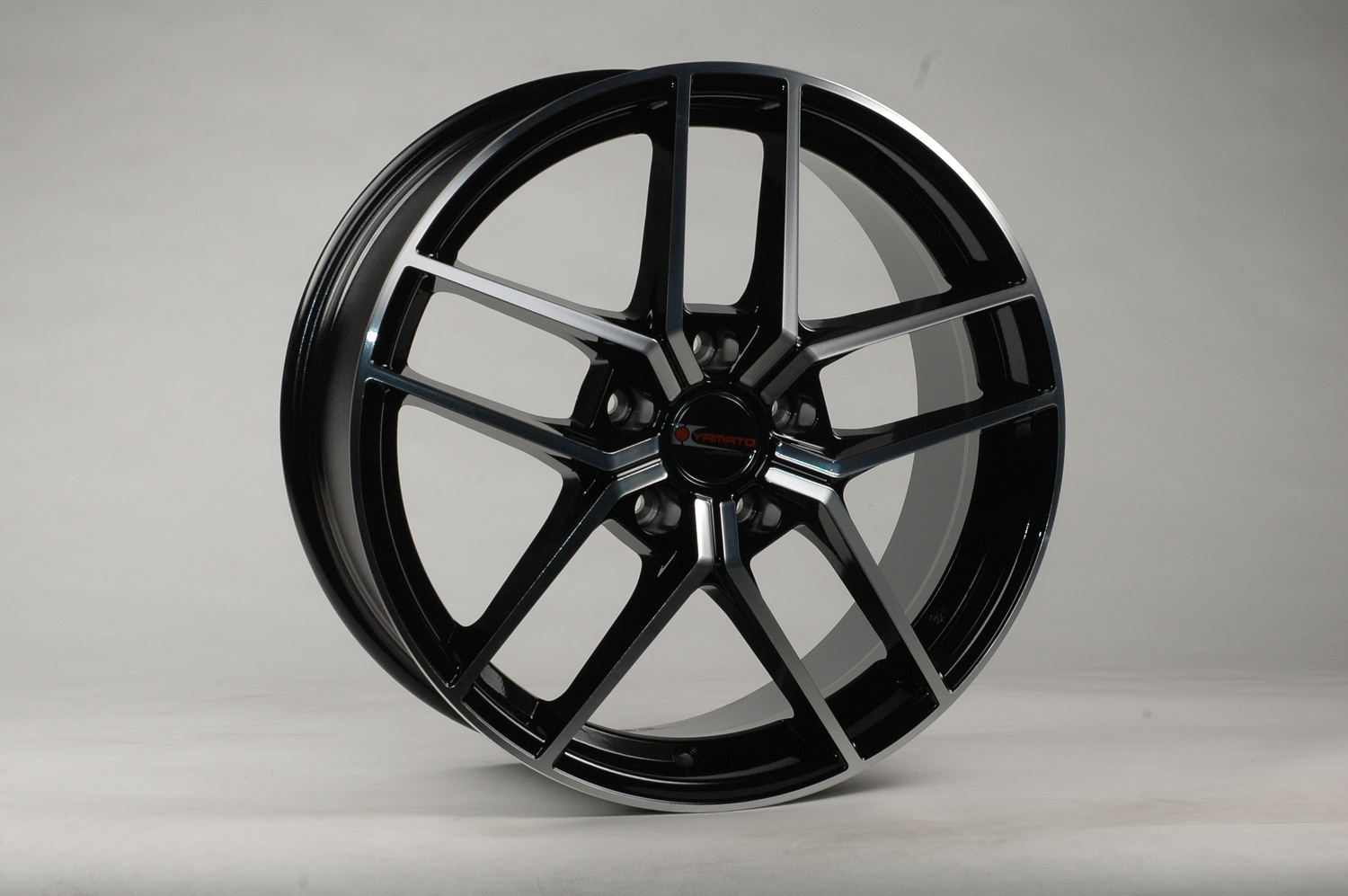 Yamato Akira BFP 5*112 8xR18 ET40 DIA66.6
